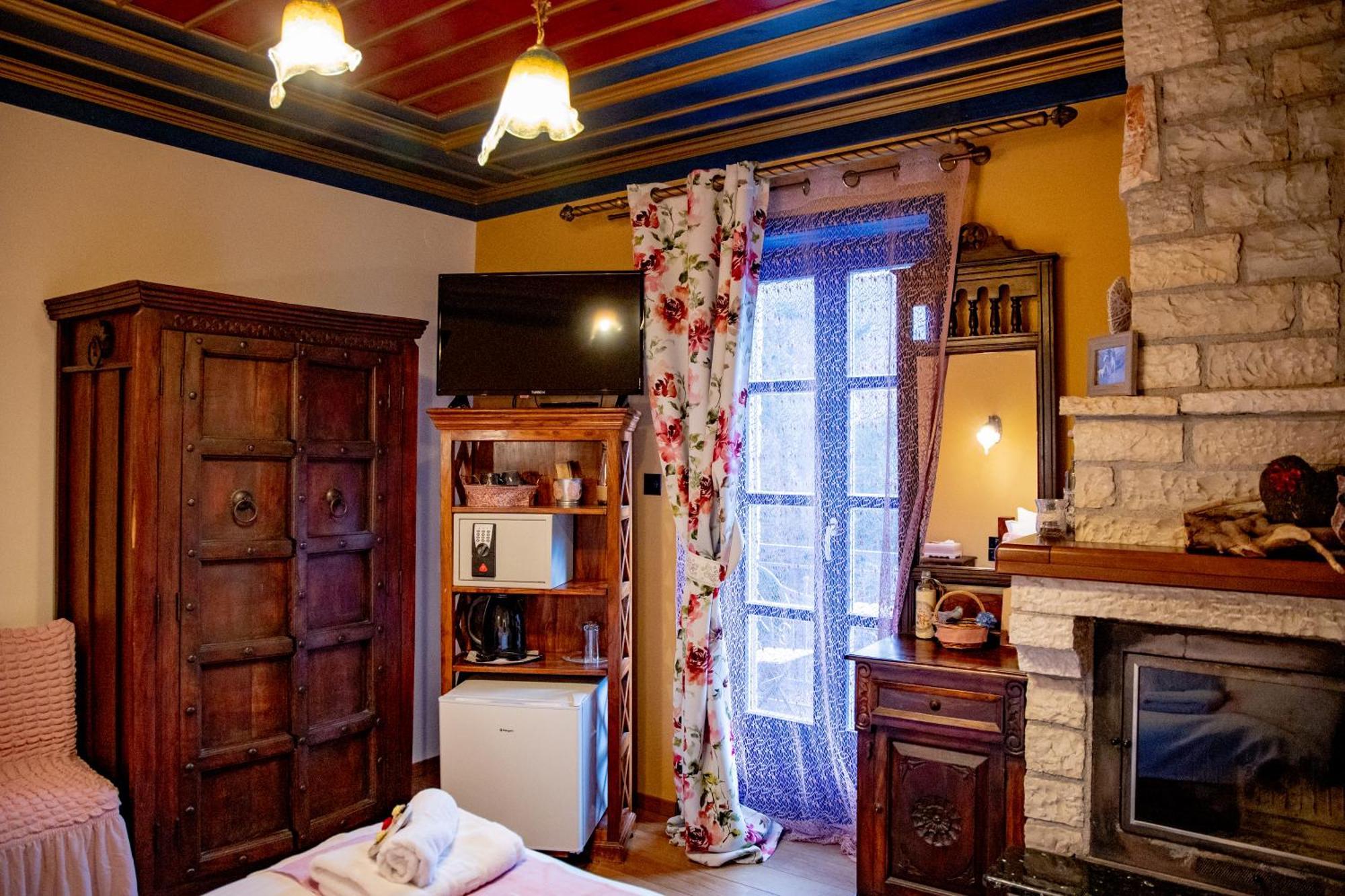 Arktouros Hotel Monodendri Dış mekan fotoğraf
